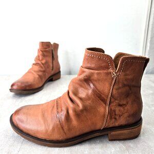 Slouchy Ankle Boots 7.5 Distressed Brown Leather Short Comfort Western Bootie